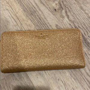Kate spade wallet.